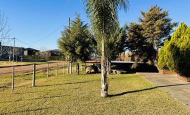 Casa con Pileta zona Artalaz