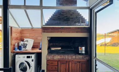 Casa con Pileta zona Artalaz