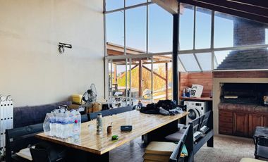 Casa con Pileta zona Artalaz