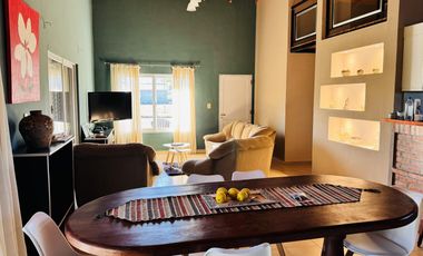 Casa con Pileta zona Artalaz