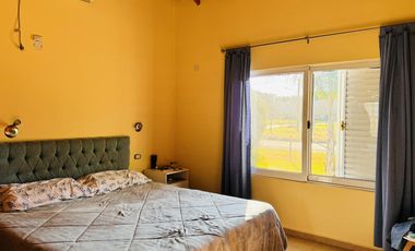 Casa con Pileta zona Artalaz