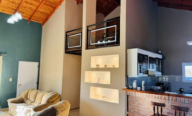 Casa con Pileta zona Artalaz