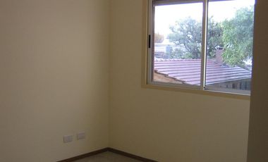 Dpto 2 ambientes con cochera a pòcas cuadras de estacion Remedios de Escalada