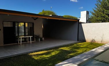 VENTA - Casa 2 DORM CON PISCINA - Recreo