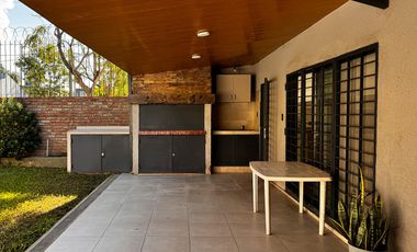 VENTA - Casa 2 DORM CON PISCINA - Recreo