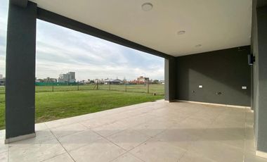 Casa en Funes City