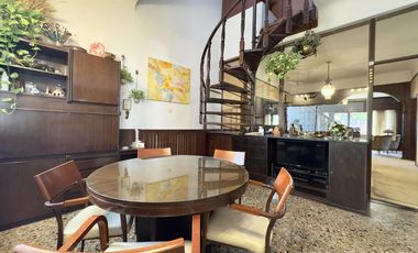 CASA VENTA VICENTE LÓPEZ 5 AMBIENTES JARDIN