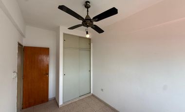 Departamento en Villa Dominico tres ambientes en alquiler cochera