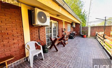 Casa 4 ambientes en venta con Jardín en Monte Grande