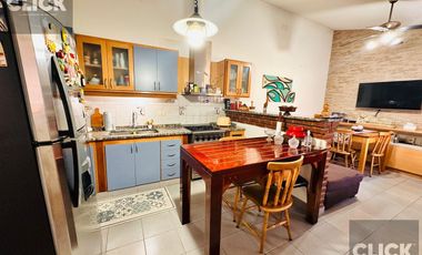 Casa 4 ambientes en venta con Jardín en Monte Grande