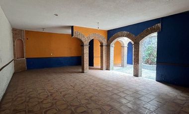 Propiedad en Venta a Media Cuadra de Av Americas, Ladrón de Guevara , Guadalajar