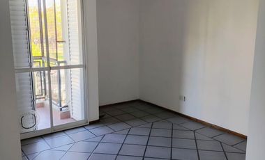 Departamento 2 ambientes en excelente estado. Villa Adelina