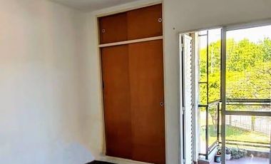Departamento 2 ambientes en excelente estado. Villa Adelina