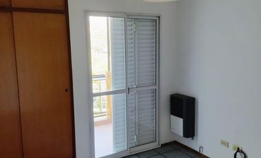 Departamento 2 ambientes en excelente estado. Villa Adelina