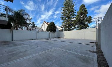 Departamento de cuatro ambientes en Venta en Sarandi