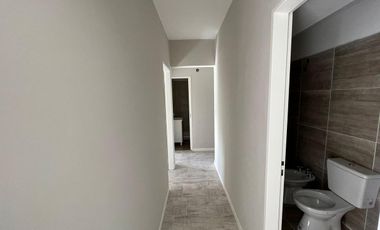 Departamento de cuatro ambientes en Venta en Sarandi