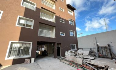 Departamento de cuatro ambientes en Venta en Sarandi
