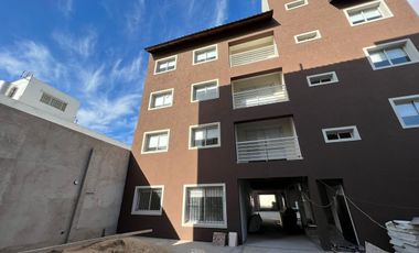 Departamento de cuatro ambientes en Venta en Sarandi