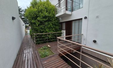Departamento 2 ambientes en Banfield.