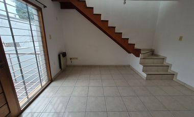 Departamento 2 ambientes en Banfield.