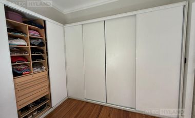Casa de categoría en venta y alquiler, refaccionada a nuevo en Olivos, Vte López