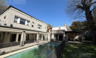 Casa de categoría en venta y alquiler, refaccionada a nuevo en Olivos, Vte López