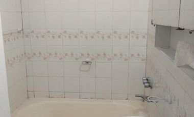 PH 3 ambientes a 2 cdas de la avenida.