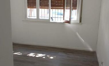 PH 3 ambientes a 2 cdas de la avenida.