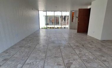 Casa con uso comercial en Renta en la Del Valle