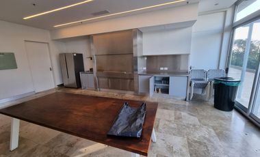 Totalmente amoblado 2 ambientes cochera en Puerto de Olivos, Libertador y Corrientes con vista