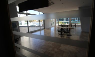 Totalmente amoblado 2 ambientes cochera en Puerto de Olivos, Libertador y Corrientes con vista