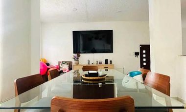 Casa Con Alberca y Vigilancia Al Sur de Cuernavaca, Burgos.