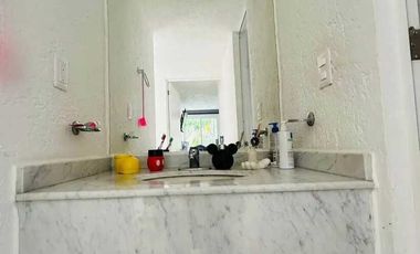 Casa Con Alberca y Vigilancia Al Sur de Cuernavaca, Burgos.