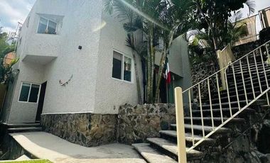 Casa Con Alberca y Vigilancia Al Sur de Cuernavaca, Burgos.