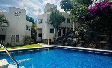 Casa Con Alberca y Vigilancia Al Sur de Cuernavaca, Burgos.