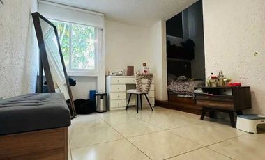 Casa Con Alberca y Vigilancia Al Sur de Cuernavaca, Burgos.