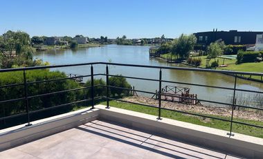 Casa a la laguna en VENTA y ALQUILER en Islas, Canton Barrio Privado