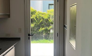 Casa a la laguna en VENTA y ALQUILER en Islas, Canton Barrio Privado