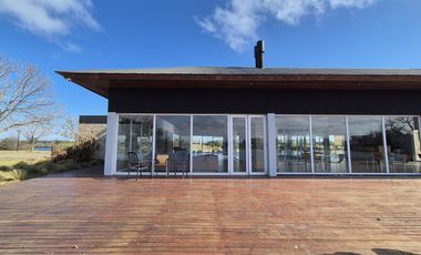 Casa a la laguna en VENTA y ALQUILER en Islas, Canton Barrio Privado
