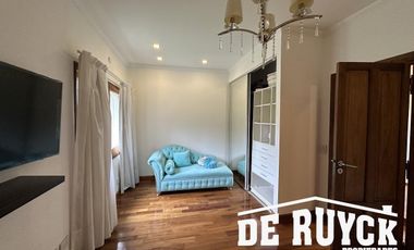Importante casa en Country Club El Carmen