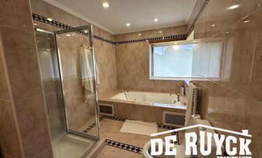 Importante casa en Country Club El Carmen