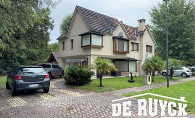 Importante casa en Country Club El Carmen