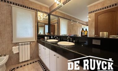 Importante casa en Country Club El Carmen