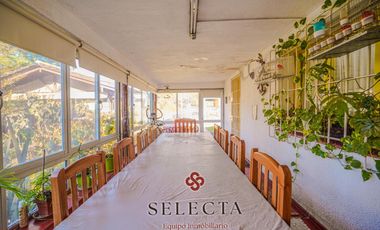 En venta, casa con pileta . En Vertientes de la Granja . A metros de Ruta E53