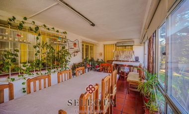 En venta, casa con pileta . En Vertientes de la Granja . A metros de Ruta E53