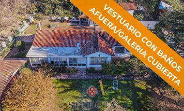 En venta, casa con pileta . En Vertientes de la Granja . A metros de Ruta E53