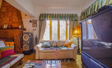 En venta, casa con pileta . En Vertientes de la Granja . A metros de Ruta E53