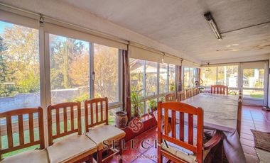 En venta, casa con pileta . En Vertientes de la Granja . A metros de Ruta E53