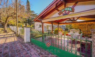 En venta, casa con pileta . En Vertientes de la Granja . A metros de Ruta E53