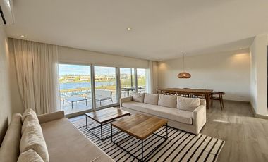 Alquiler y/o Venta en Barbarita a la Laguna, 5 Dormitorios en Suite.